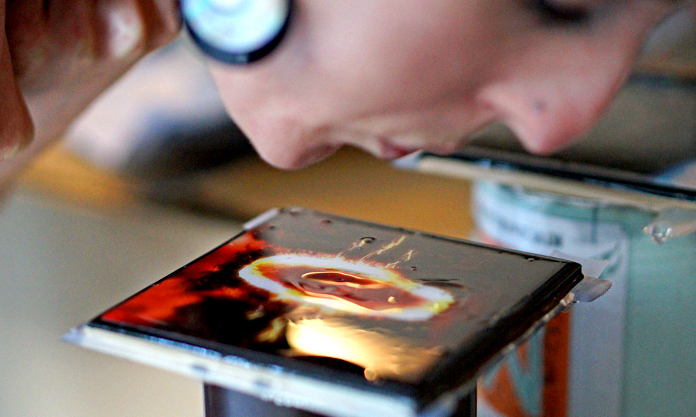 Popping bubbles in drying resin on DIY coasters